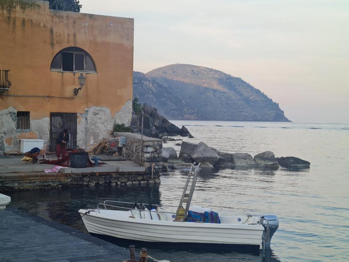 Apartamento Lipari Centro Storico Flat 7 Min From Port Exterior foto